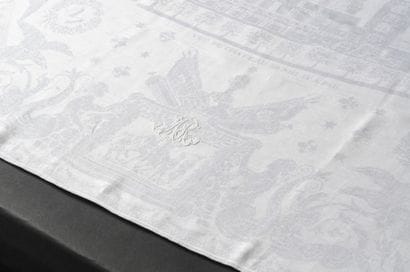 Le château de Pau, suite de trois serviettes...