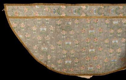 Chape en lampas rebrodé argent, vers 1760,...