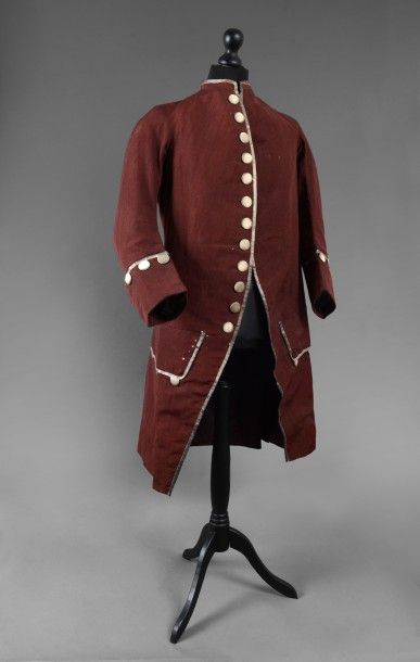 Habit, époque Louis XVI, bel habit à basques...