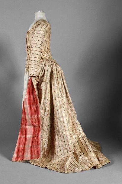 Manteau de robe à l'anglaise, époque Louis...