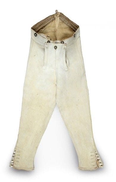 Culotte de peau pour un garçonnet au cachet...