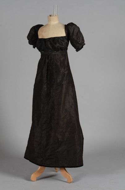 Robe de jeune-fille, époque Empire, robe...