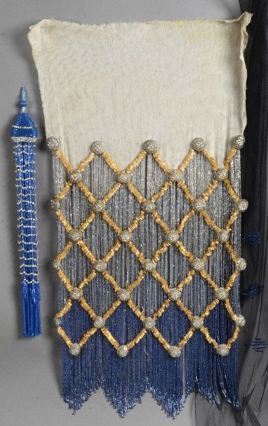 Devant de robe du soir brodé et passementerie,...