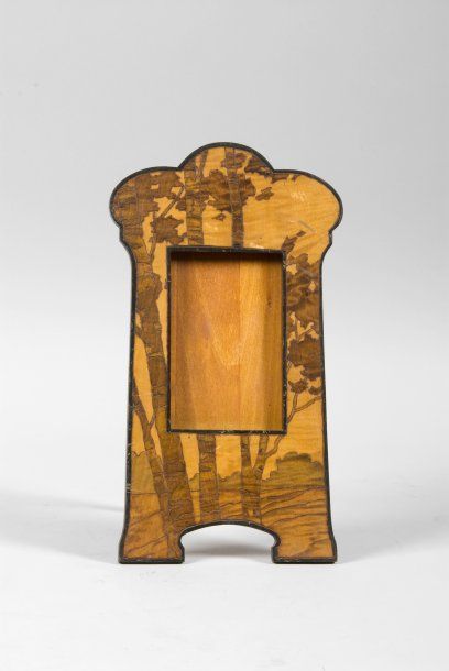 Cadre pour photographie en bois, à décor...