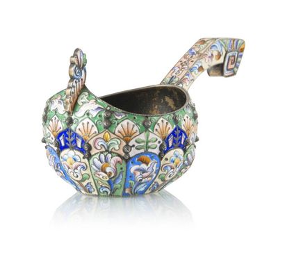 Kovch en vermeil et émaux polychromes cloisonnés,...