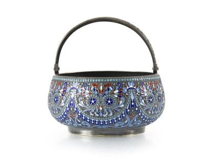 Sucrier en vermeil et émaux polychromes cloisonnés,...