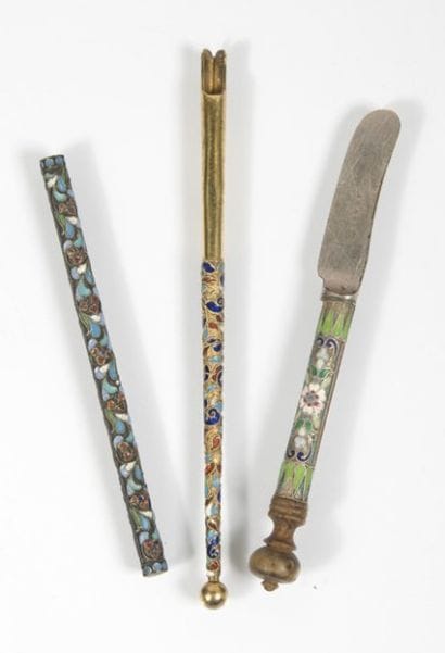 Porte-plume, en vermeil et émaux polychromes...
