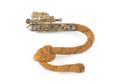 Briquet à amadou en vermeil et émaux polychromes...