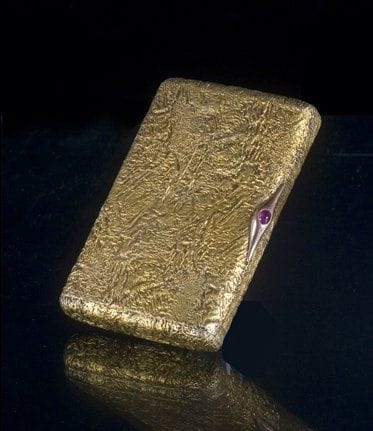 Carl FABERGE
étui à cigarettes en vermeil...