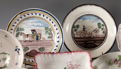 Belle assiette à décor polychrome représentant...