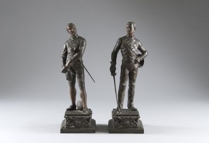 Paire de sculptures en régule patine bronze...