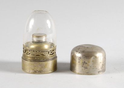 Charmante petite lampe de voyage en laiton....