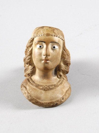 Gambier
n°441, Mme de la Valière. Yeux émaillés,...