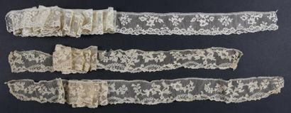 Deux volants en dentelle d'Alençon, aiguille,...