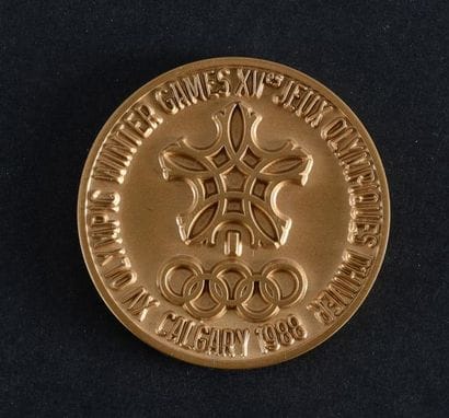 CALGARY 1988
Médaille officielle de participant...