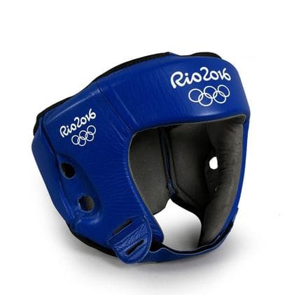 Sarah Ourahmoune. Casque de protection porté...