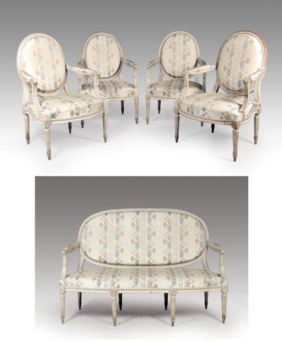 Mobilier de salon comprenant quatre fauteuils...