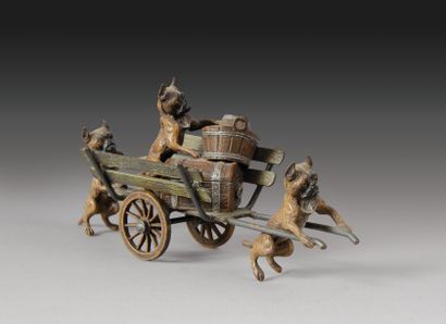 Bronzes de Vienne Trois bouledogues, déménageurs...