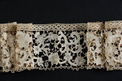 Dentelle Point de France et Venise plat,...