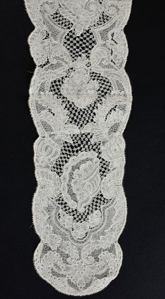 Barbe en dentelle de Bruxelles, fuseaux,...