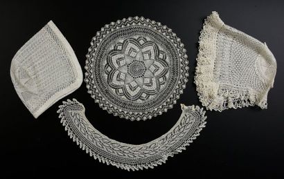 Quatre dentelles en tricot, collection Margaret...