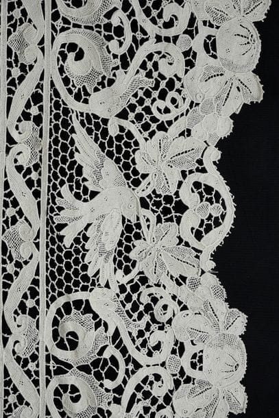 Grande nappe en dentelle de Venise à l'aiguille,...