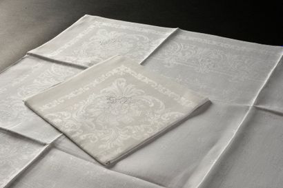 Suites de serviettes damassées, début du...