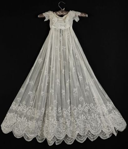 Robe de baptême en dentelle, fin du XIXe...