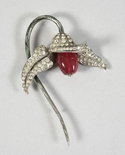 BROCHE REPRESENTANT UNE FLEUR en argent 925e...