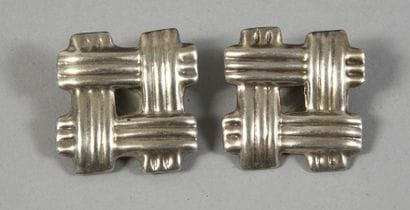 PAIRE DE CLIPS D'OREILLEScarrés en argent...