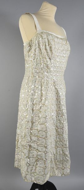 ROBE DE COCKTAIL ET POCHETTE ASSORTIE, vers...