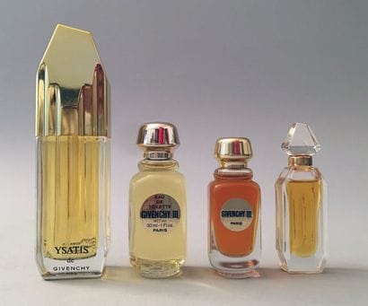 Givenchy Assortiment de 4 flacons : 50ml...