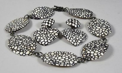 GIORGIO ARMANI, collier et paire de clips...