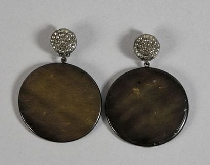 ARMANI, paire de clips d’oreilles à motif...