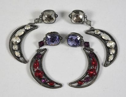 ARMANI, deux paires de clips pendants d’oreilles...