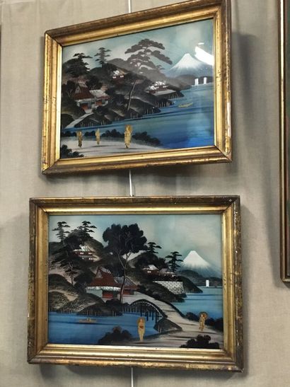 JAPON, suite de trois gravures sous verre...