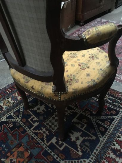 Fauteuil médaillon style Louis XV,