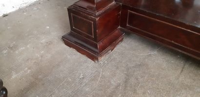 Console dessus marbre gris en acajou et placage...