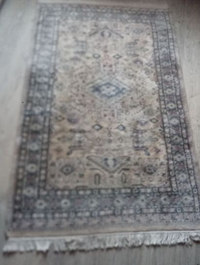 Iran : tapis gris PIAWKHI, laine et soie,...