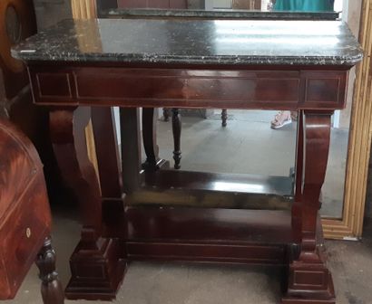 Console dessus marbre gris en acajou et placage...