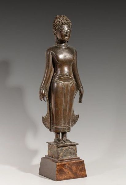 Bouddha debout, en bronze. Laos, XIXe s....