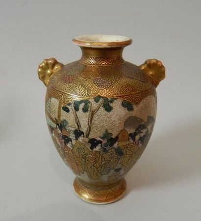 Vase en porcelaine Satsuma. Japon, Meiji,...