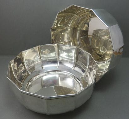 ENSEMBLE de 2 Coupes en argent 

Poids total:...