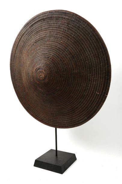 Bouclier, Laos

Vannerie, 

D. 65,5 cm (env.)

De...