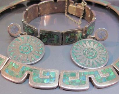 Parure en argent mexicain, ornée de mosaïques....