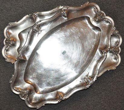 BOIN TABURET
Deux plats ovales en argent...
