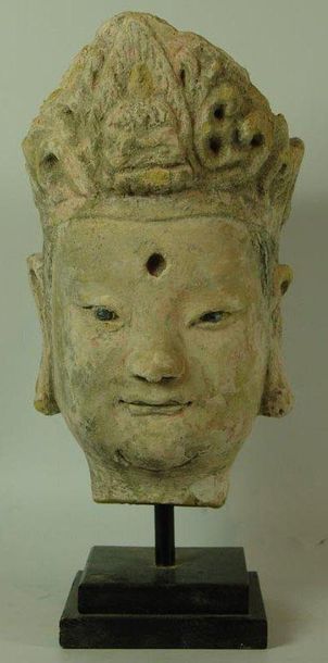 Tête de Guanyin portant une couronne à l?effigie...