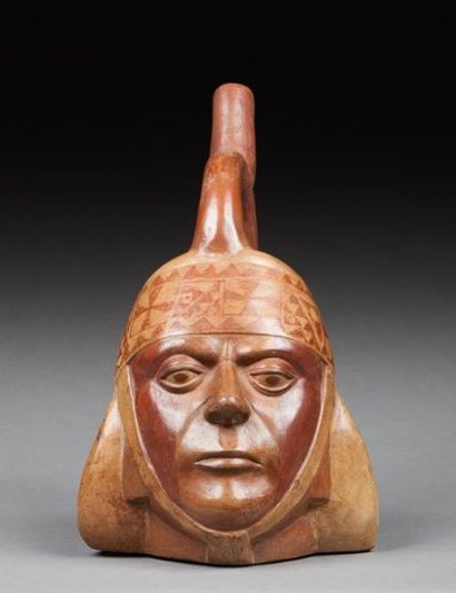 Vase portrait présentant le visage d'un chef...