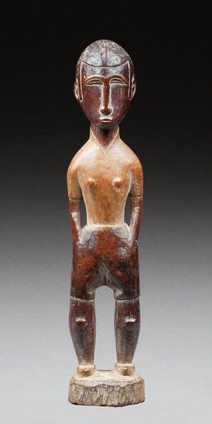 Statuette anthropomorphe présentant un 
