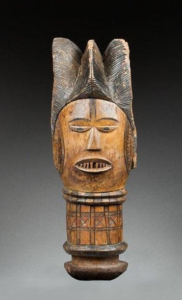 Marotte du Kebe Kebe, elle présente un visage...